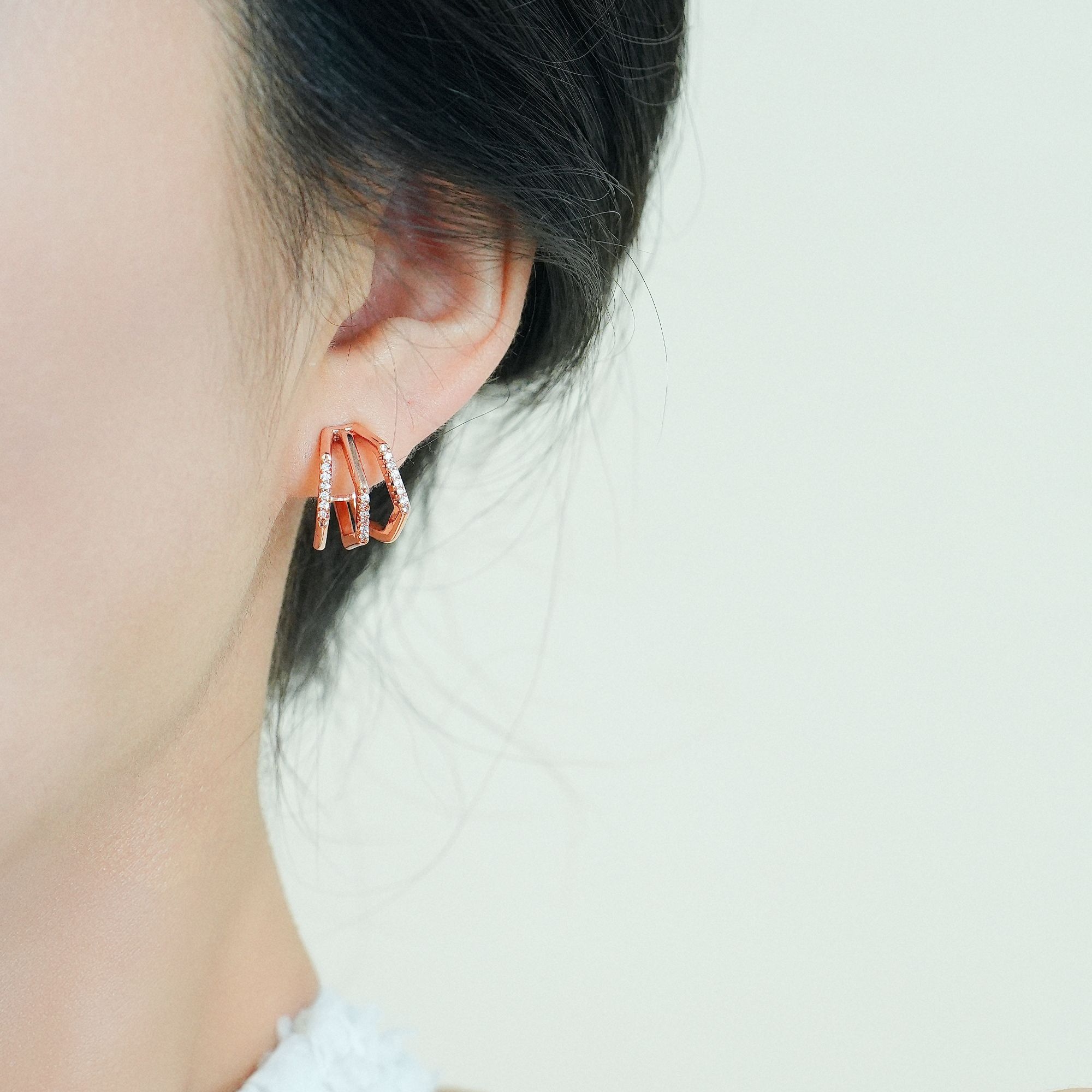 铜合金耳饰 三环精致圈圈玫瑰金色显脸小百搭女耳圈耳环复古耳钉