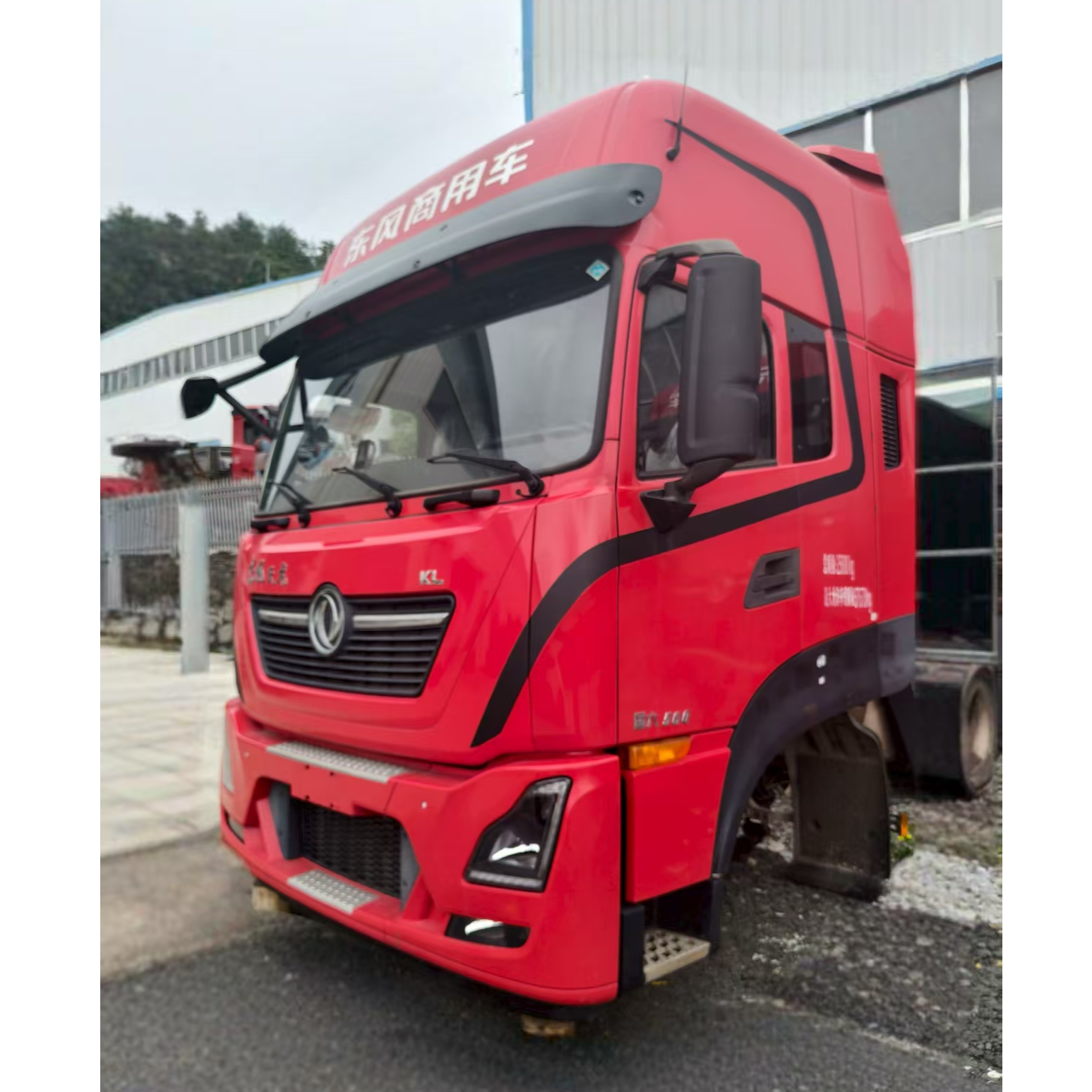 东风天龙KL新旧驾驶室房车总成大量现货左右