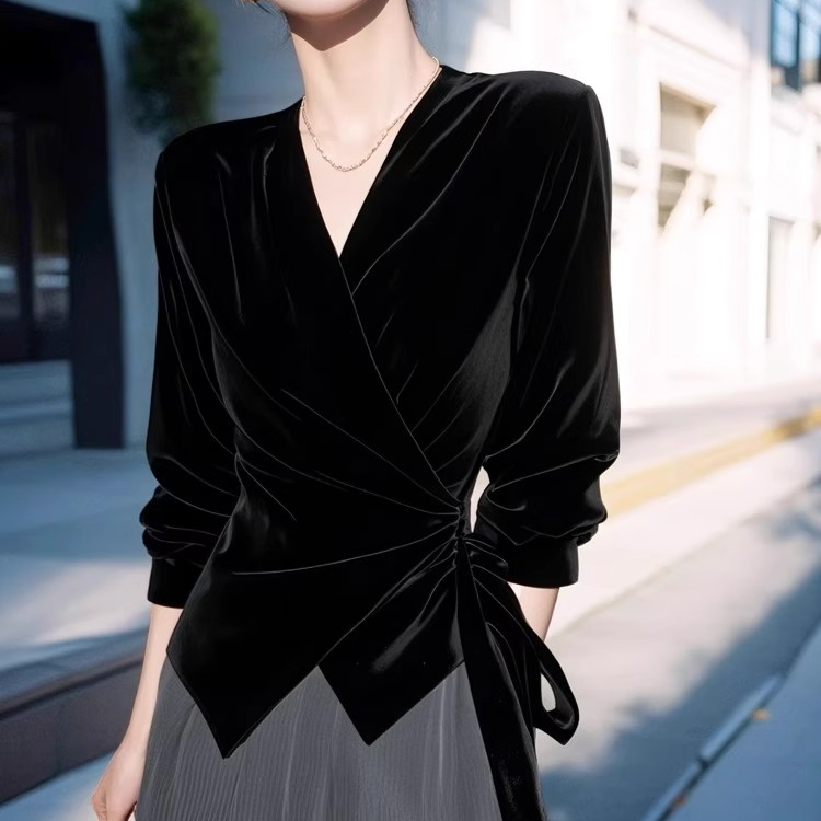 黑色V领长袖丝绒衬衫2025春秋新款显瘦新款复古系带气质收腰上衣