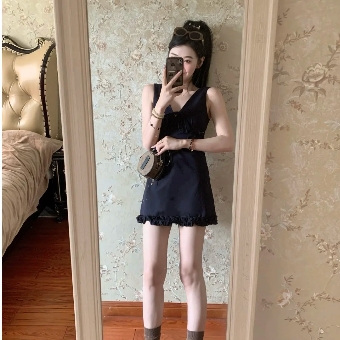 2025夏季新款时尚连衣裙气质显瘦洋气休闲百搭性感辣妹外穿连衣裙