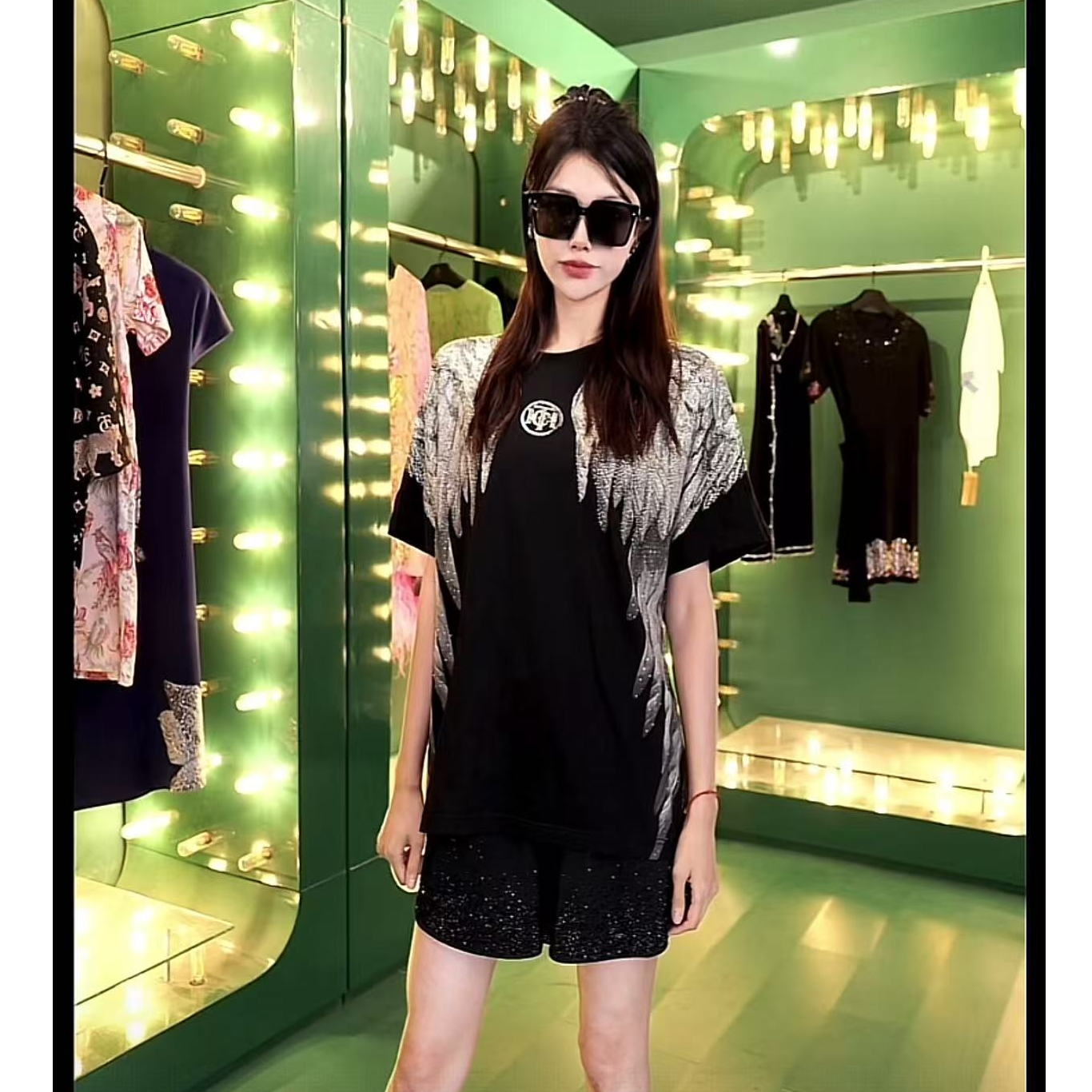 TCH-轻奢烫钻工艺翅膀宽松百搭圆领短袖T恤男女同款T75C10E9015