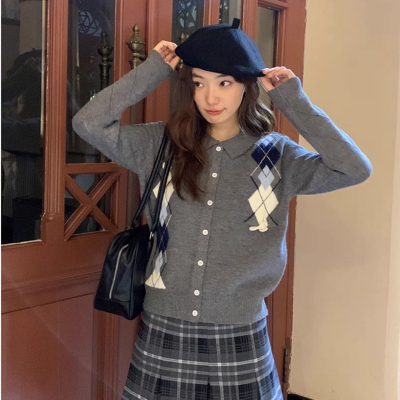 A25撞色菱格蝴蝶结针织开衫女秋季新款宽松显瘦小翻领上衣