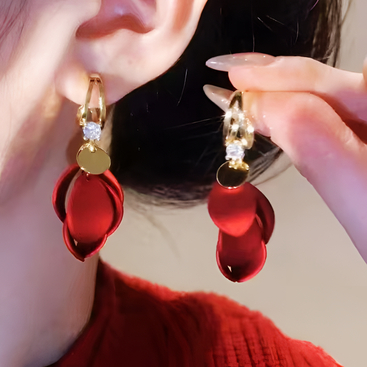 铜合金合成锆石耳饰 002红色花瓣女式士优雅耳钉轻奢高级感耳坠