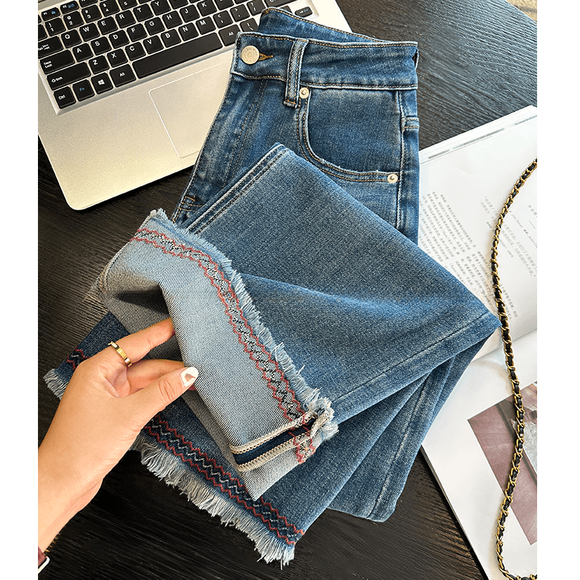 大码环边刺绣高腰显瘦直筒牛仔裤女秋季款梨形身材弹力百搭九分裤