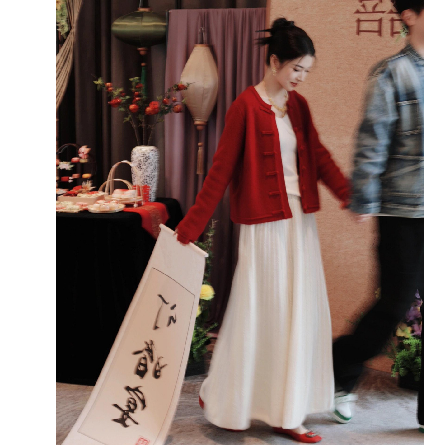 新中式高级感红色针织开衫外套女2025秋冬爆款高级感订婚礼服上衣