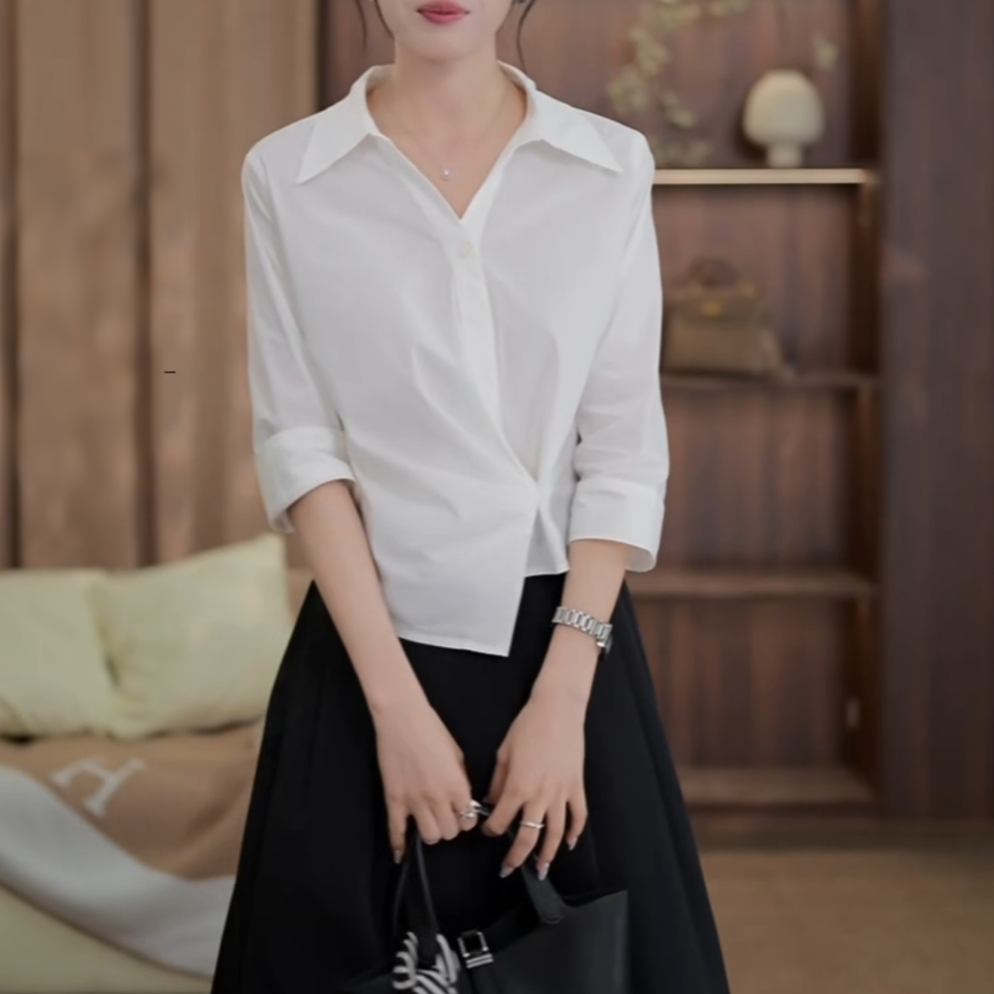 【白日昭昭】秋季新款简约气质纯色短袖衬衫显瘦百搭上衣LK2505240