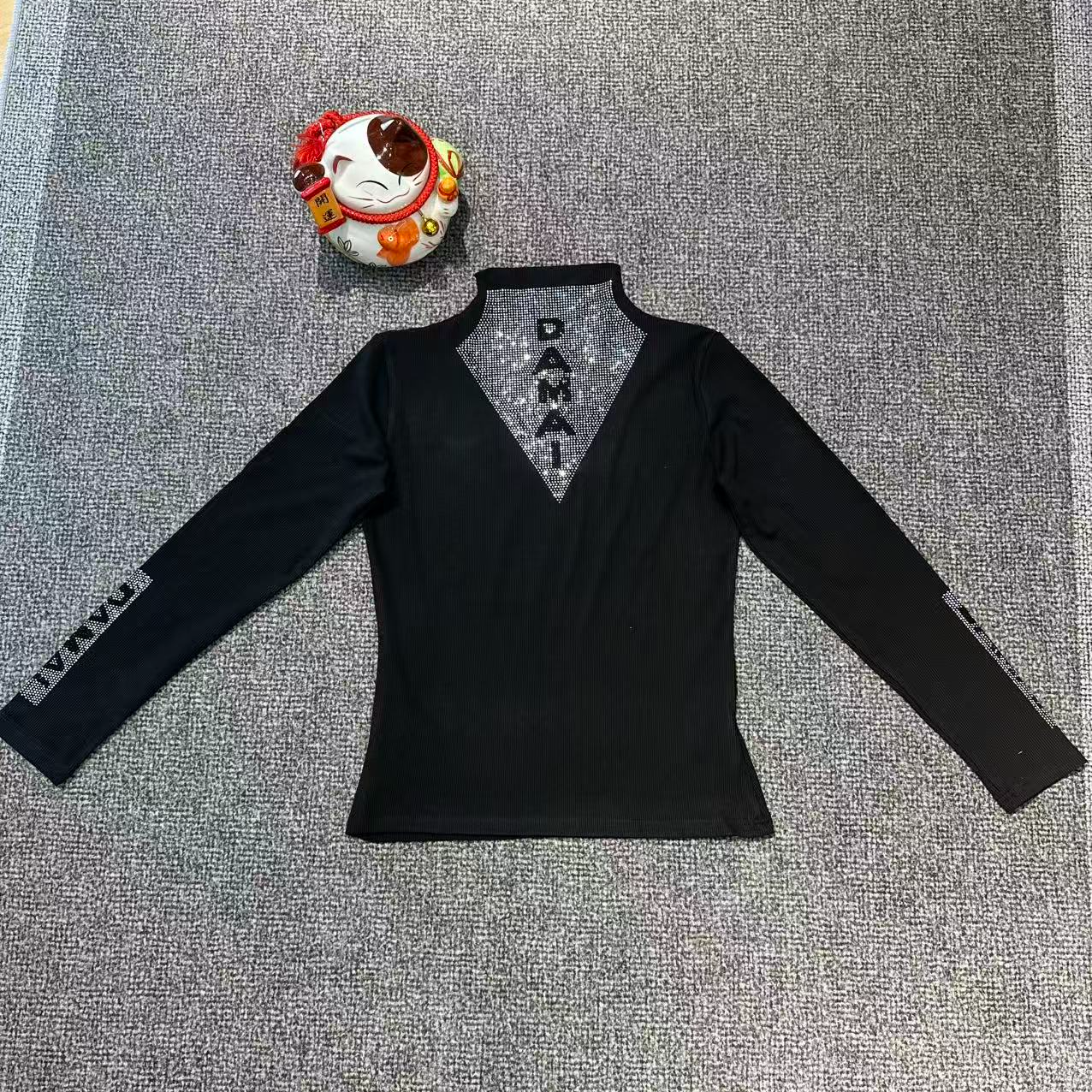 半高领钉钻字母打底衫时尚百搭修身内搭长袖