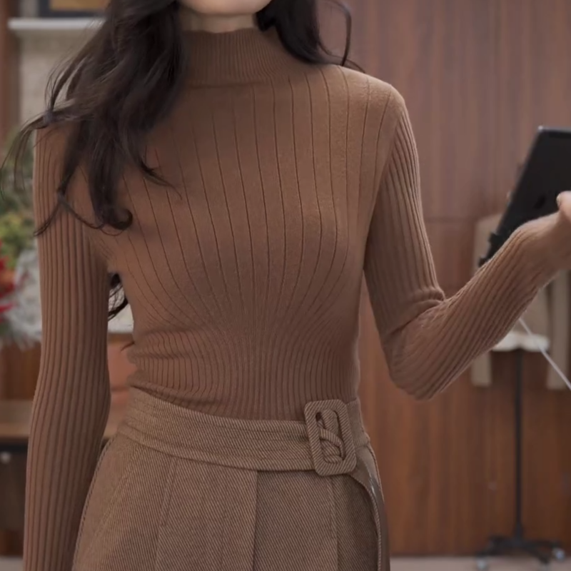 【琥珀时光】冬季新款半高领长袖针织衫时尚女上衣LK2509003