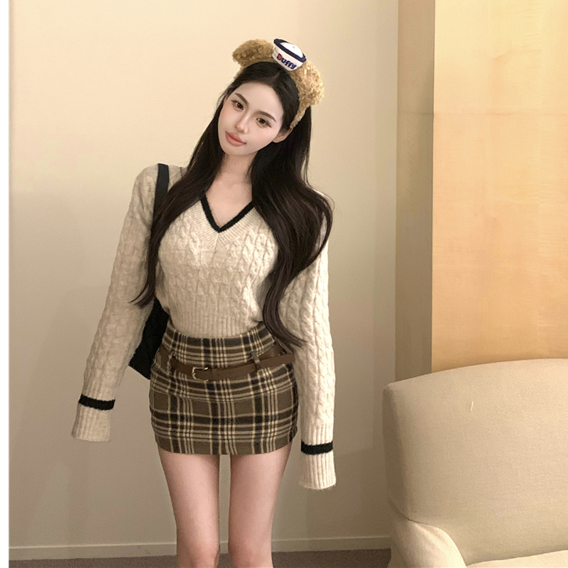 v领拼色宽松毛衣女格纹短裙套装秋冬慵懒风针织衫上衣两件套显瘦