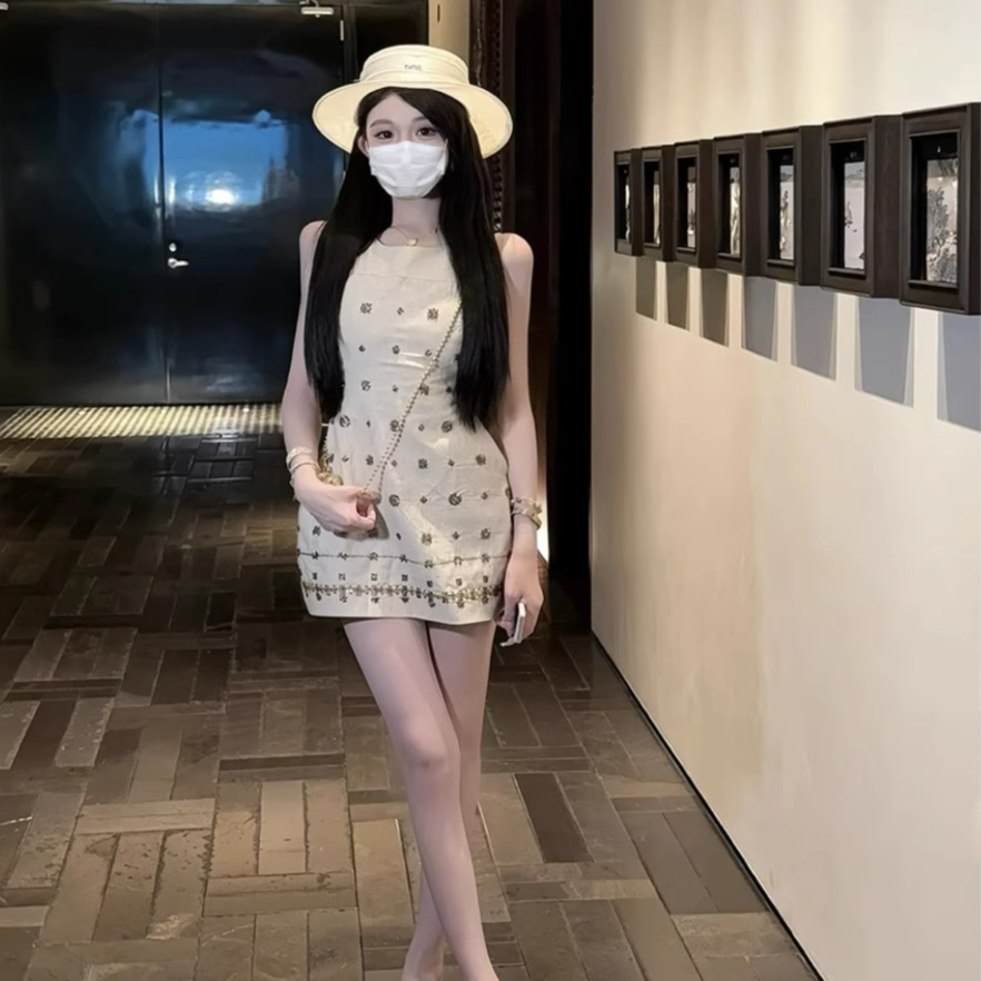 法式复古高级感无袖背心连衣裙女夏季新款时尚气质收腰显瘦A字裙