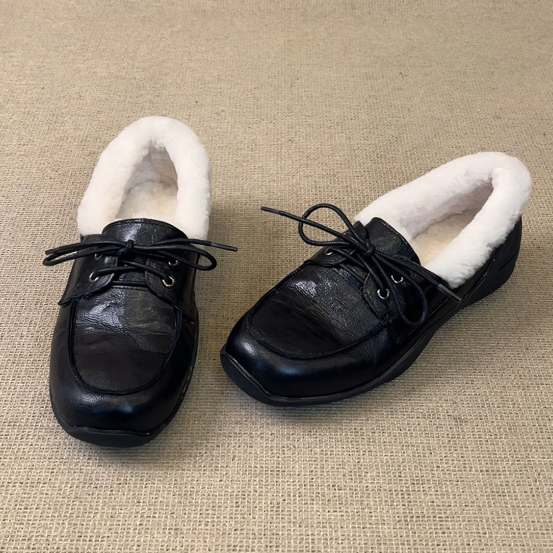 RubyL/2.5cm秋冬保暖复古通勤百搭舒适系带圆头厚底毛毛单鞋女款