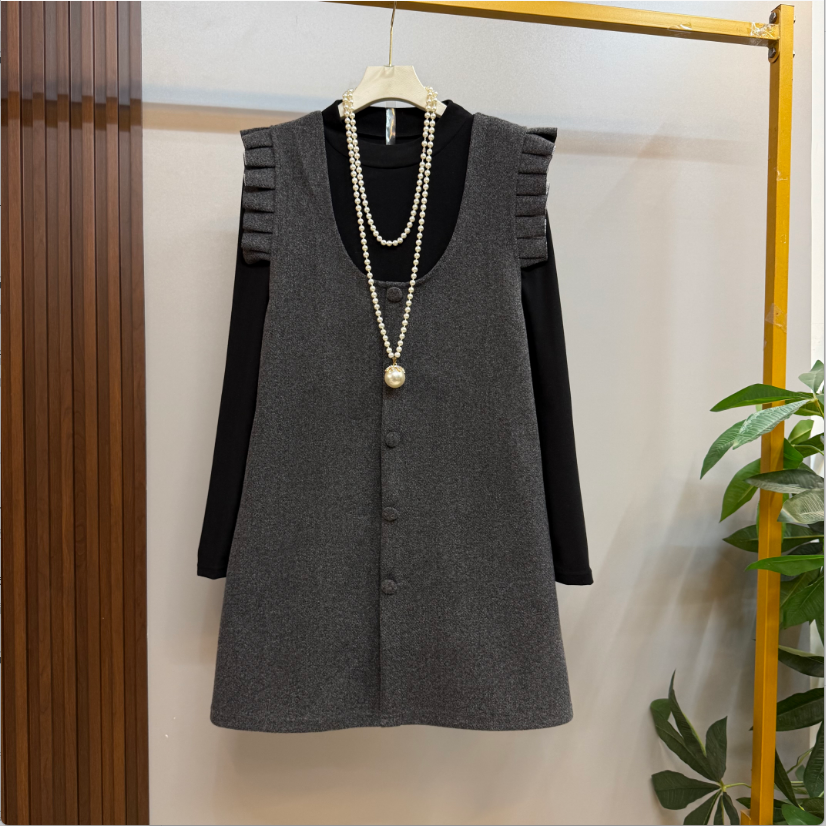 新款大码女装时尚洋气纯色通勤风打底衫十木耳花边马甲裙两件套