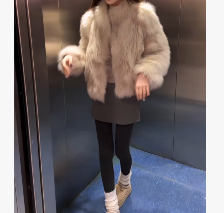 2025冬季时尚潮流百搭精品女装珍V61