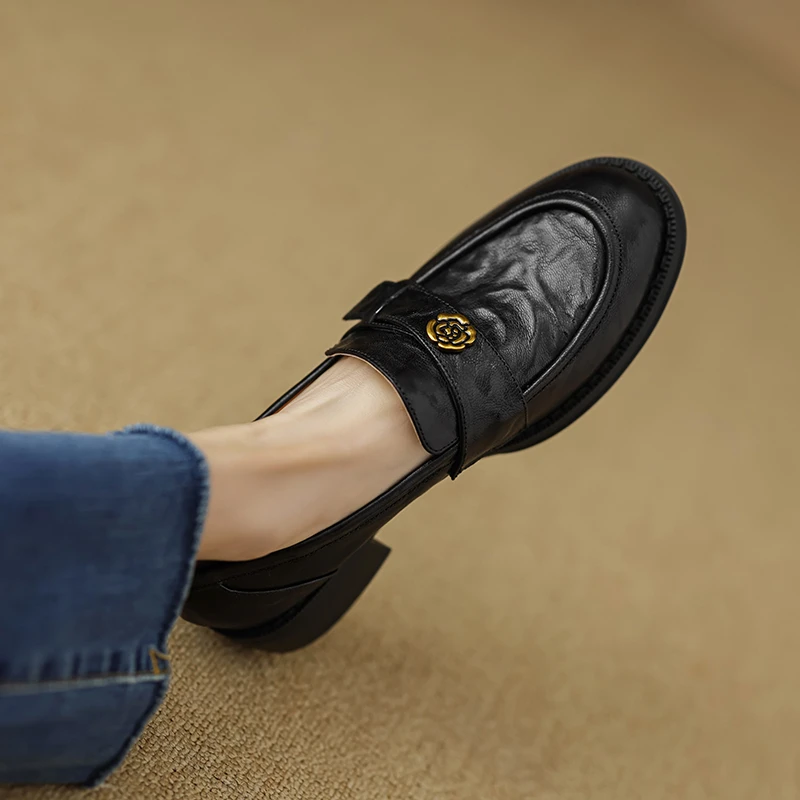 乐福鞋女2025秋新款深口气质黑色通勤舒适粗跟单鞋复古英伦小皮鞋