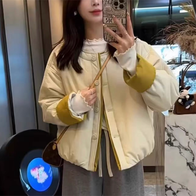 秋冬新款韩版宽松保暖圆领通勤外套2025休闲减龄撞色加厚百搭上衣