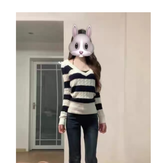 V领白色条纹长袖针织衫韩系高级感chic别致百搭上衣秋季女打底衫