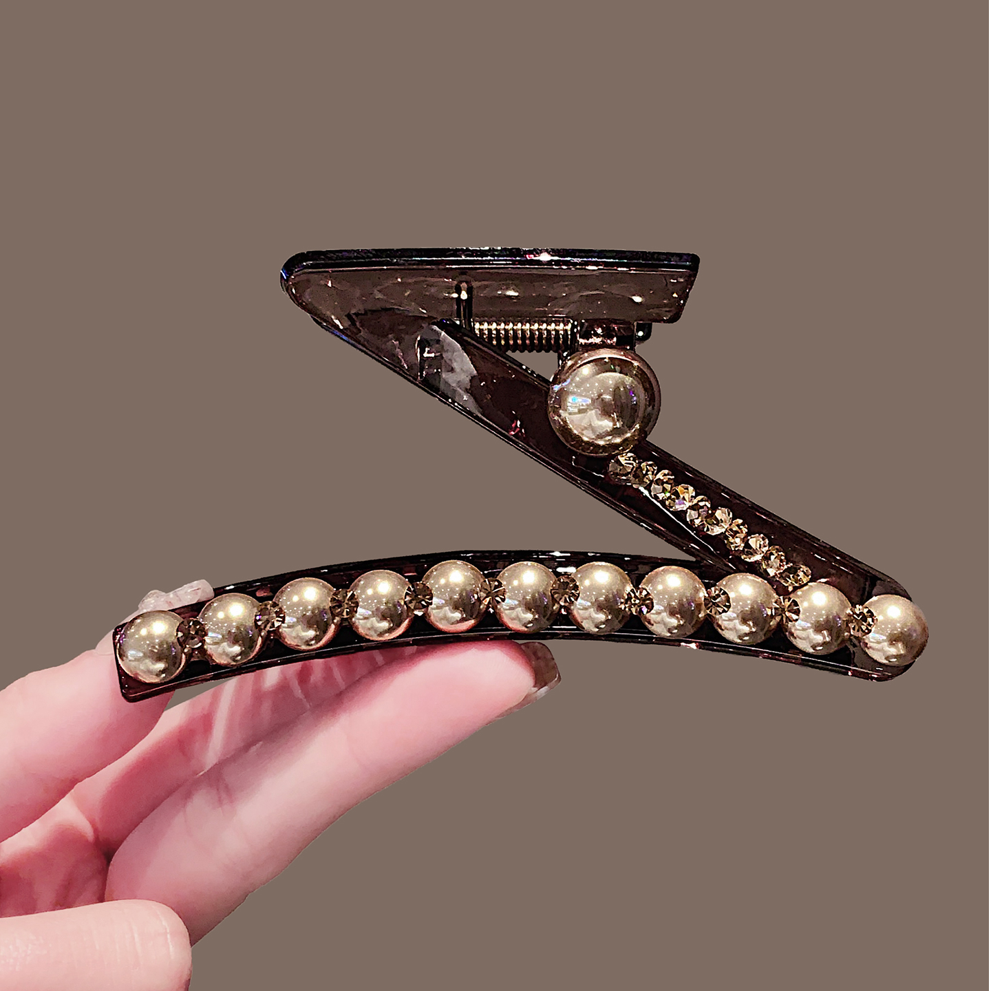 轻奢设计感Z字型珍珠大抓夹后脑勺盘发鲨鱼夹发抓夹时尚发卡发夹