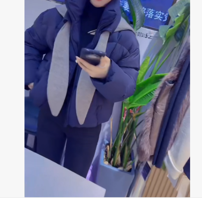 2025冬季时尚潮流百搭精品女装张ROQ66