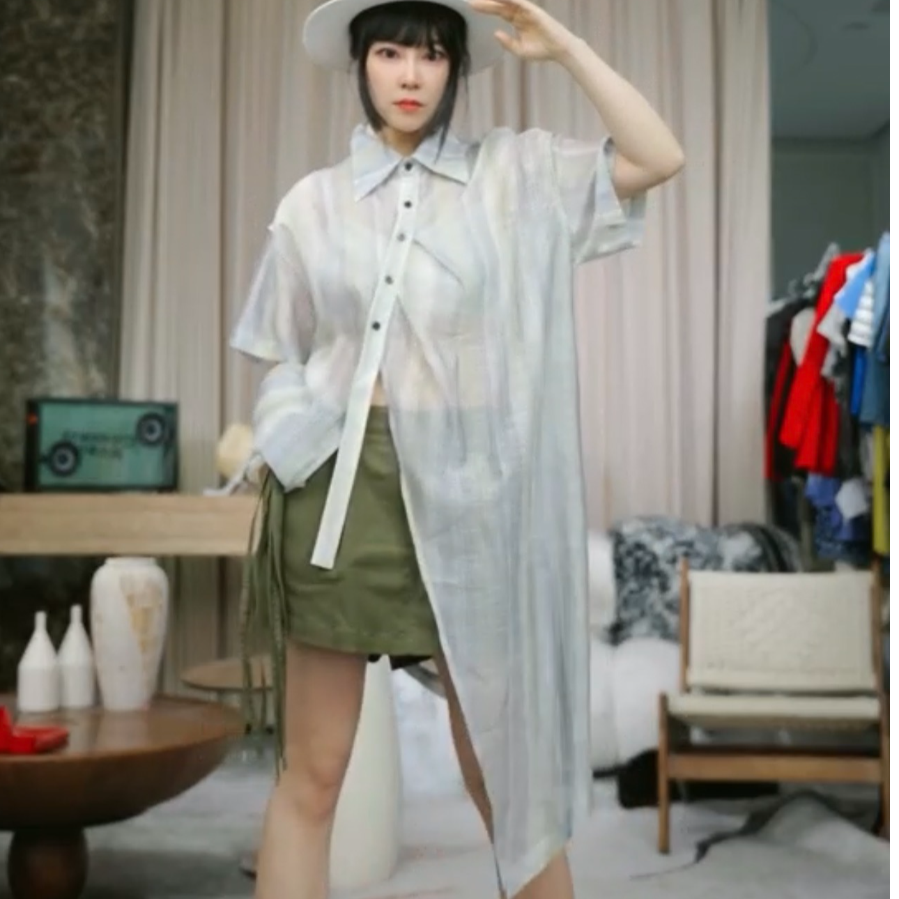 infobyfive2025夏季新款渐变竖条纹短袖衬衫三店NF0506212