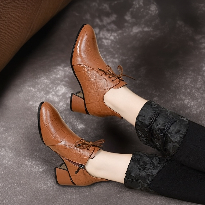 压花纹牛皮软面单鞋女2025年秋季新款尖头中跟粗跟深口不磨脚女鞋