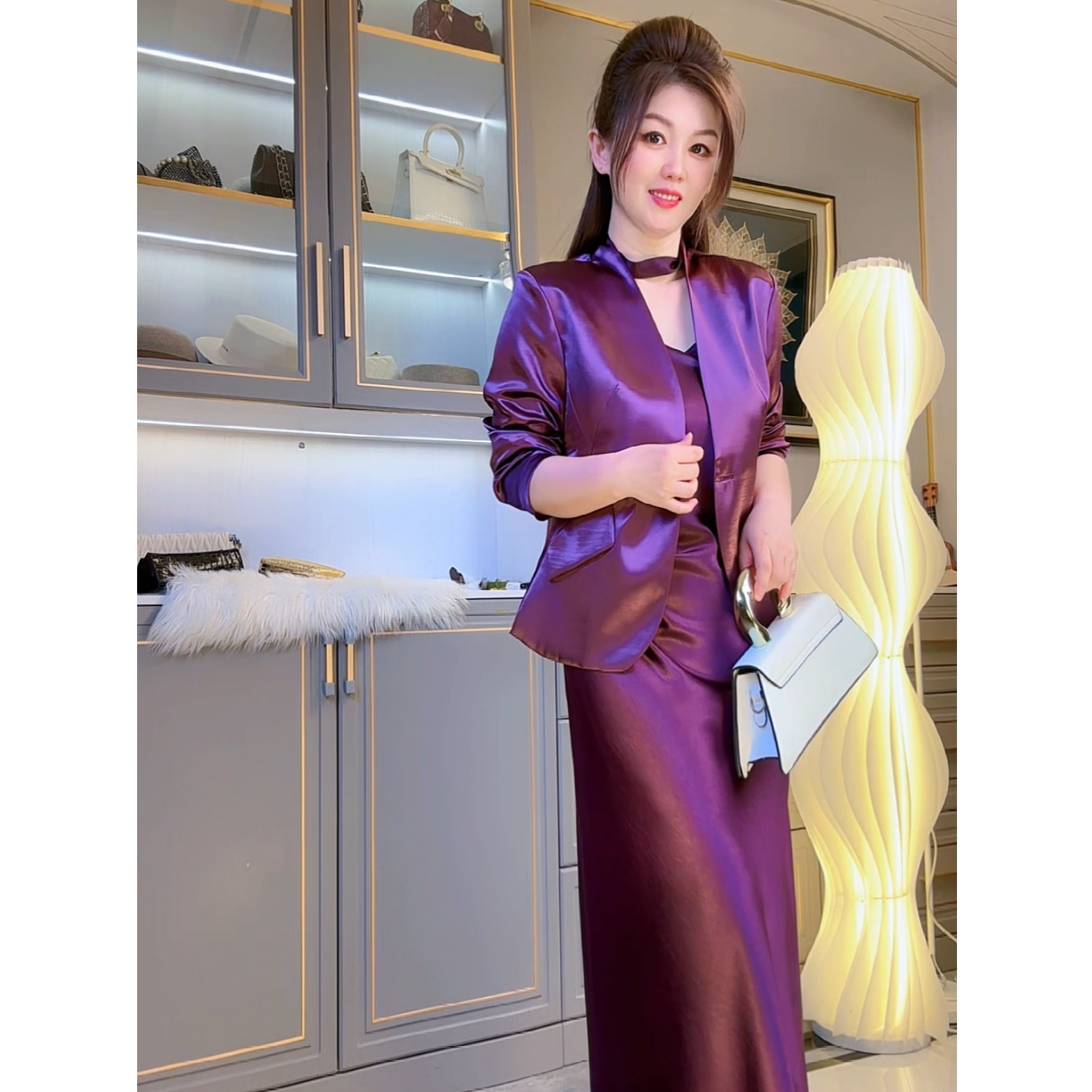 BY秋款光泽感西装外套全锻面V领修身职场休闲风小西服