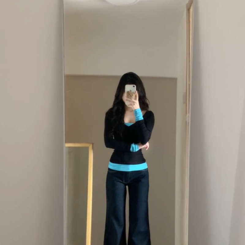 艺等现货现发~秋季修身显瘦V领撞色设计感欧若风穿搭假两件女上衣