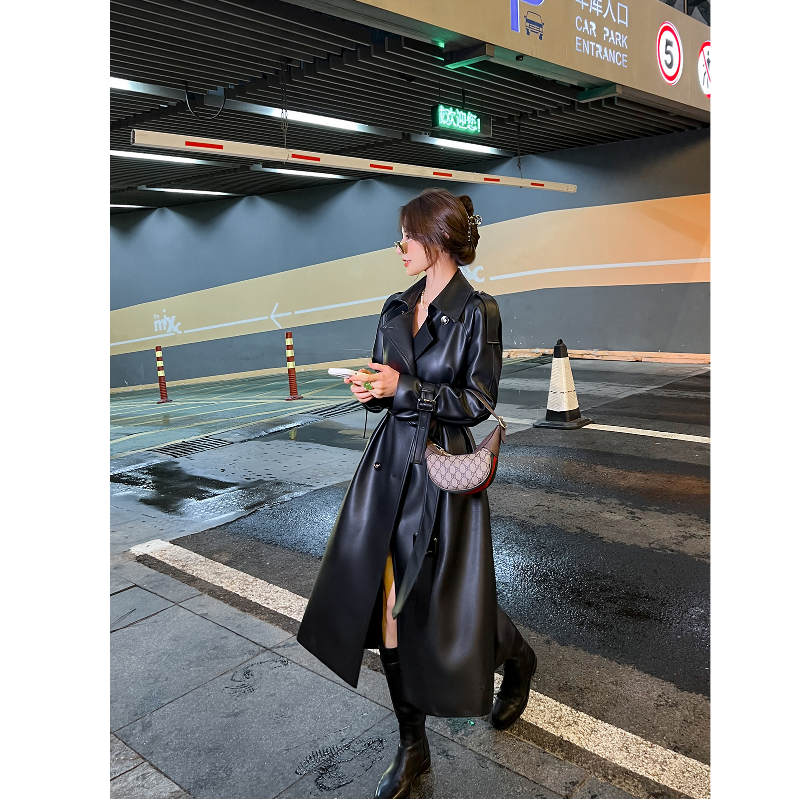 黑色pu皮风衣外套女长款2025秋冬新款高级感宽松收腰休闲气质大衣