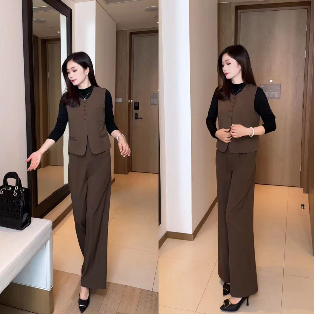 春秋季新款网红套装休闲减龄马甲三件套显瘦气质洋气女神范上衣