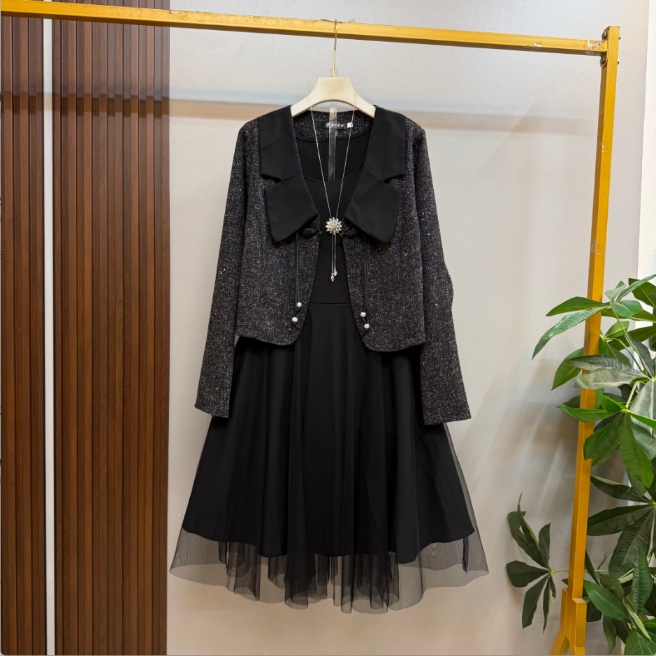 2025早春新款大码女装时尚洋气小香风外套十连衣裙套装