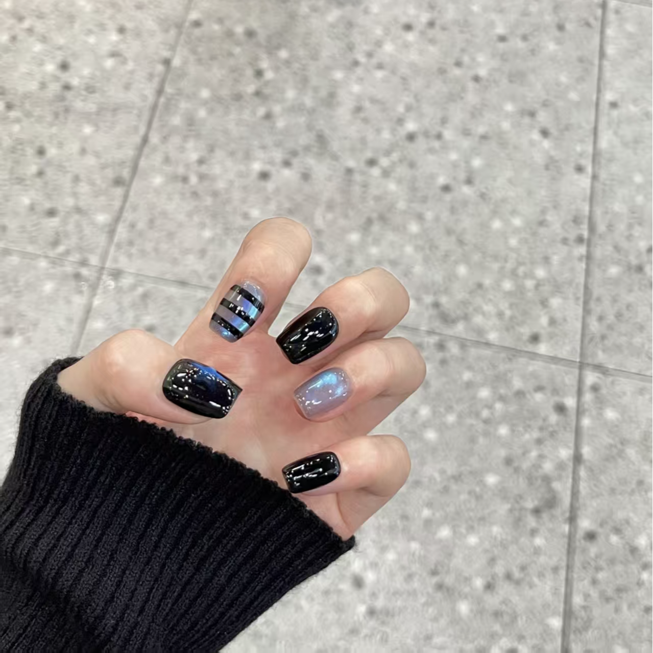 显白秋冬黑色【灰蓝星格】纯手工穿戴甲美甲（送工具包）高级感新款