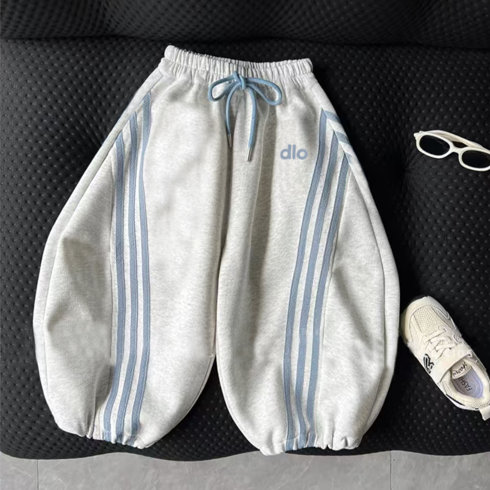 【秋上新】男女宝同款新款刺绣卫裤秋季中大童韩版宽松休闲卫裤k54