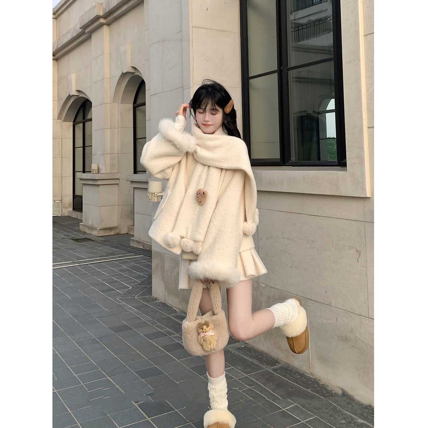 安纳茜童话 带绒球围巾2025冬款甜美气质减龄毛呢外套半裙套装