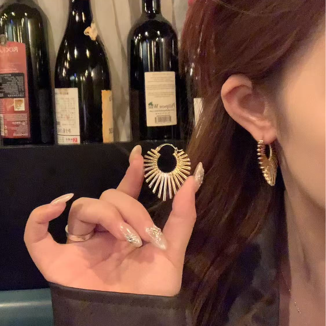 铜合金耳饰 早秋轻奢欧美风线条桃心耳环女气质高级感耳扣耳饰