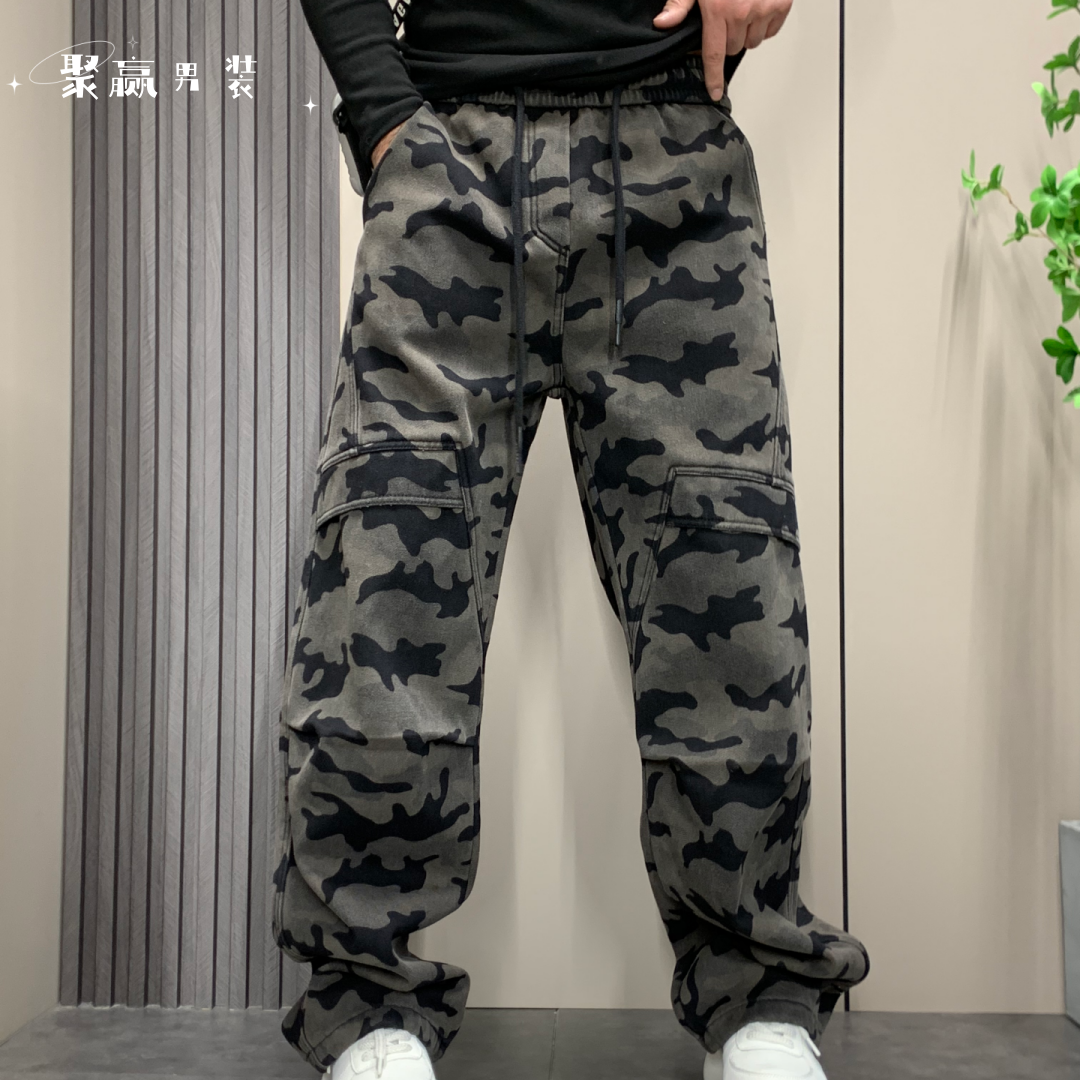 美式迷彩加绒牛仔裤男款冬季美式高街伐木工装裤子修身弯刀微喇裤