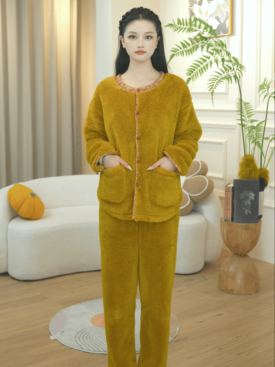 【琪琪专属】2024秋冬女士新款舒适时尚绒睡衣可外穿长袖家居服CYR