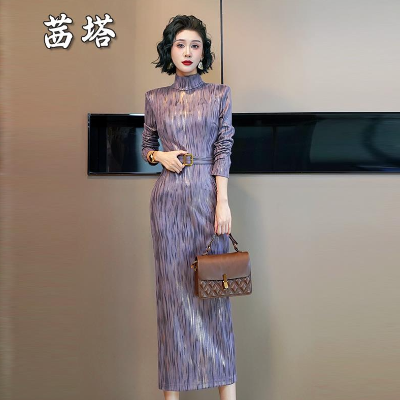 欧洲站法式气质显瘦长裙秋冬2025新款女装高级感御姐风连衣裙女