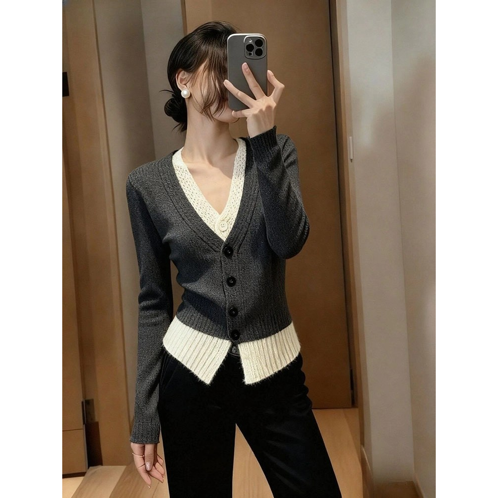 灰色假两件毛衣女2025秋时尚洋气高级感巨好看软糯气质小香风上衣