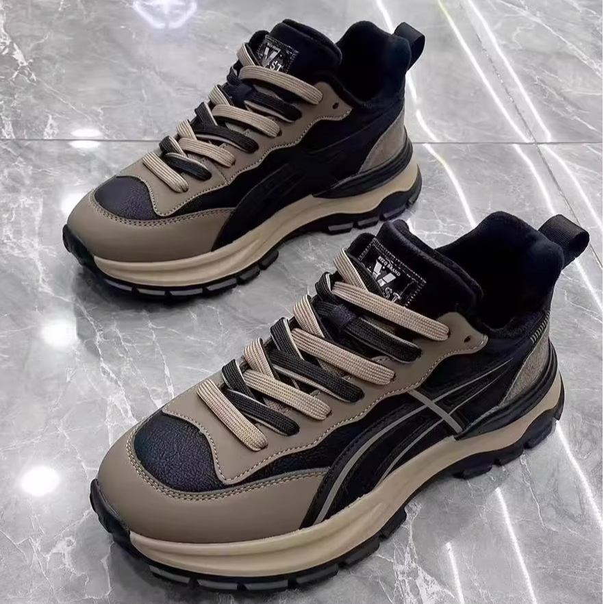 男士秋冬新款轻便运动潮鞋百搭休闲鞋皮面防水男鞋加绒棉鞋阿甘鞋