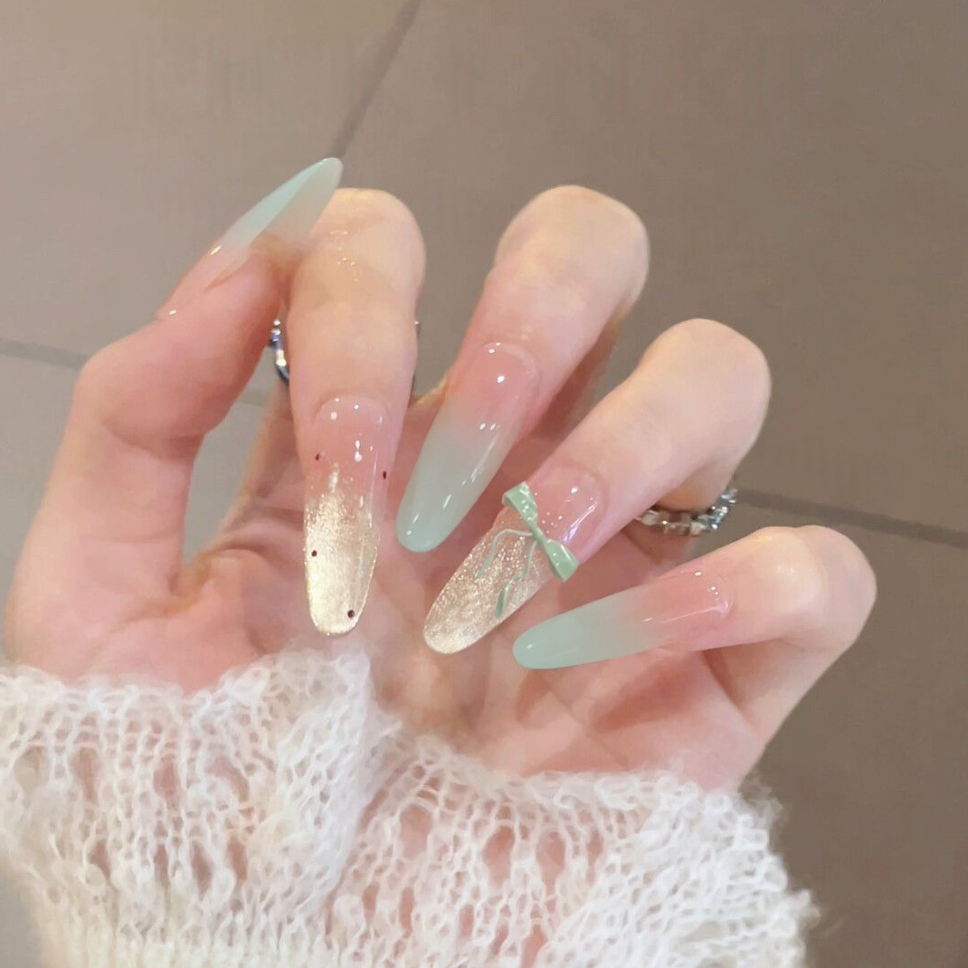 【薄荷蝴蝶】法式清透爆闪猫眼美甲新款穿戴甲片显白小众手工穿戴甲