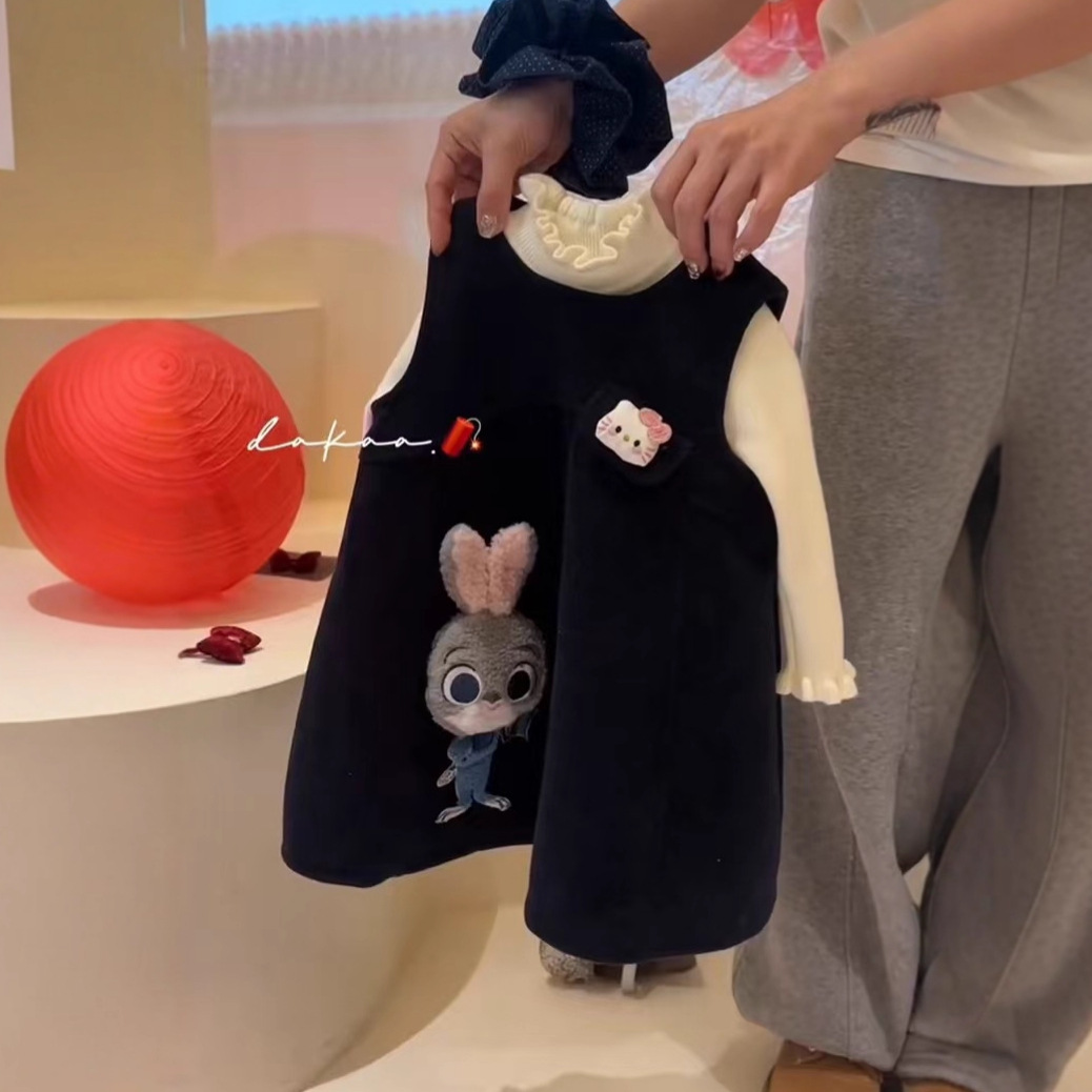 女童秋冬连衣裙甜美洋气朱迪兔子警官背心裙小女孩冬装学院风裙子