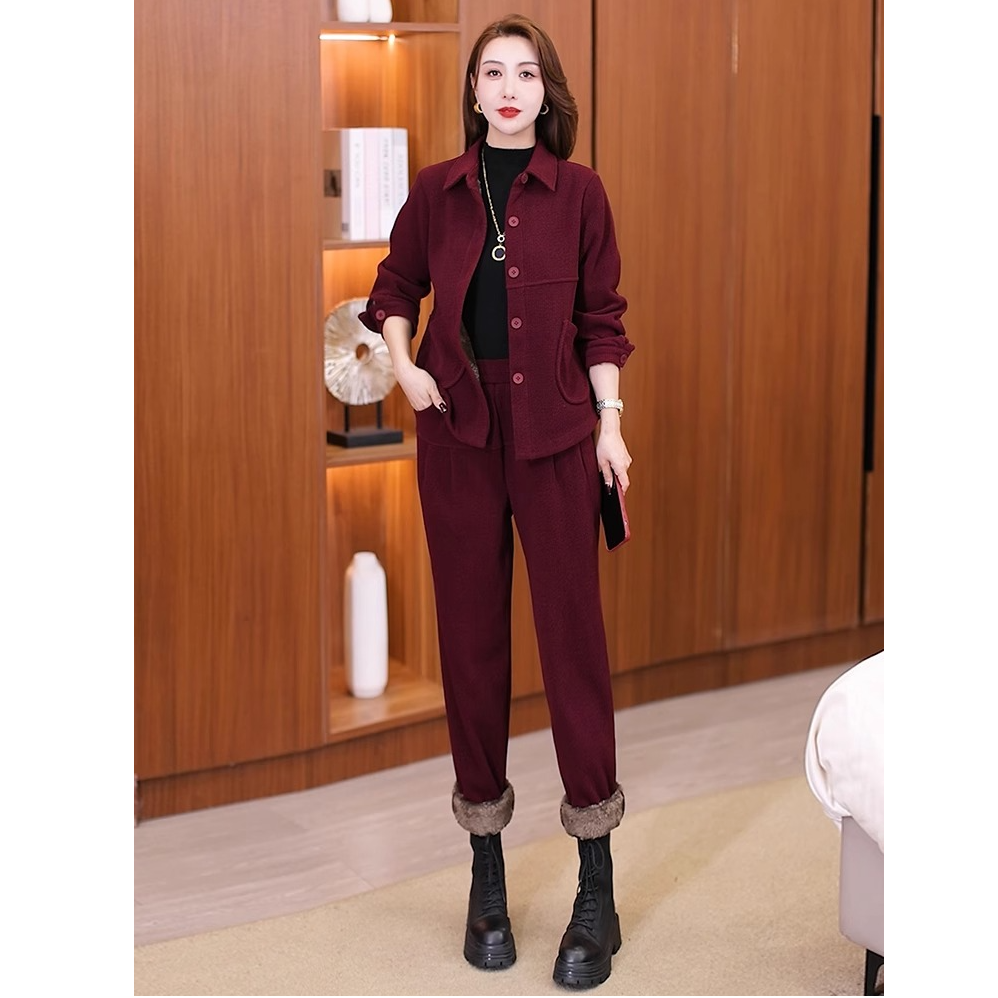 时尚洋气加绒加厚休闲套装女2024冬季新款韩版减龄灯芯绒保暖套装