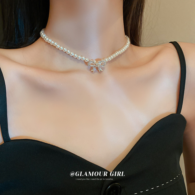 合金仿珍珠项链 珠珠蝴蝶结项链女复古锁骨链轻奢小众设计颈链A71