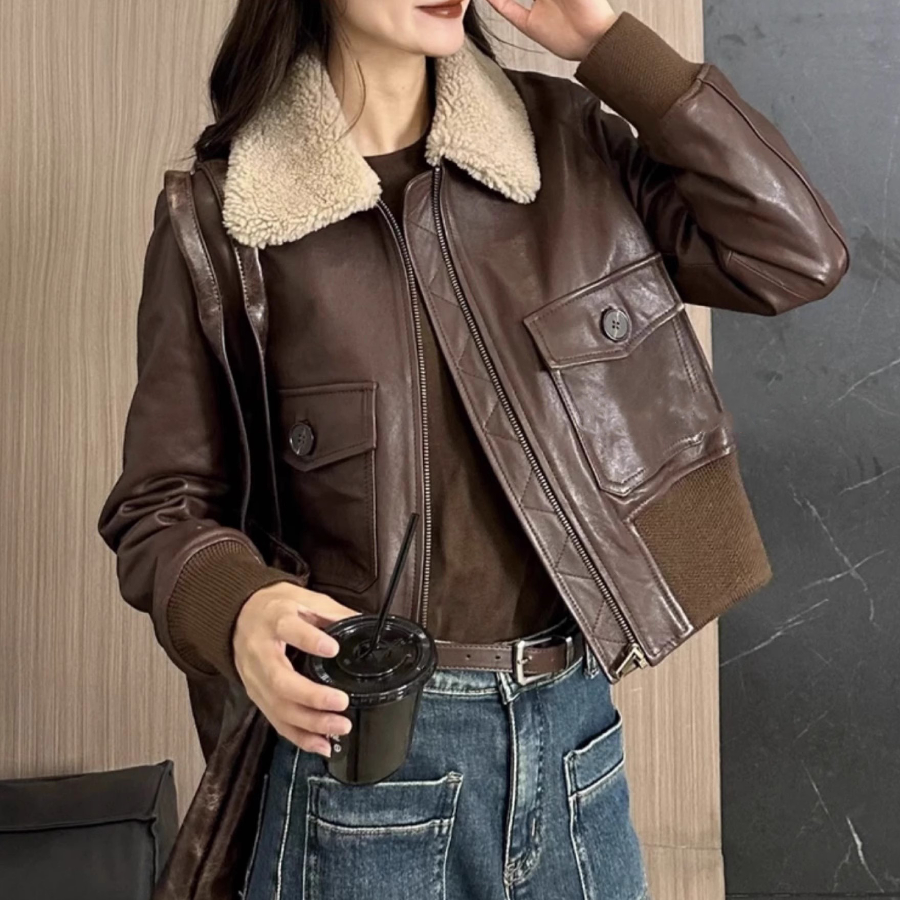 2024秋冬新款韩版皮衣女加绒短款加厚机车服时尚修身显瘦皮外套潮