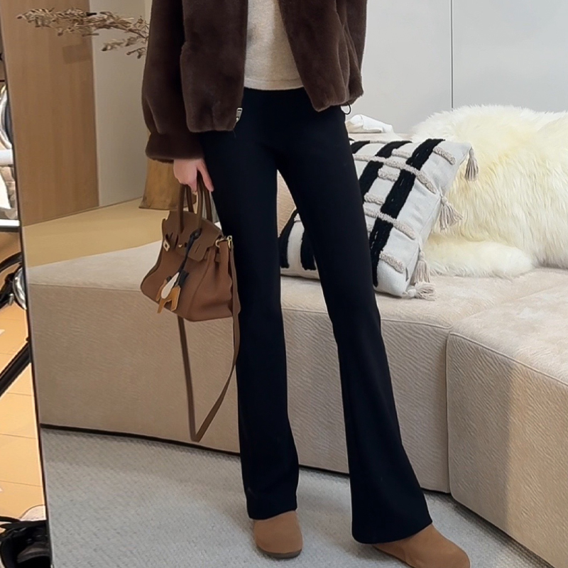 黑色九分喇叭裤女2026秋冬新款高腰显瘦小个子垂感加绒休闲微喇裤