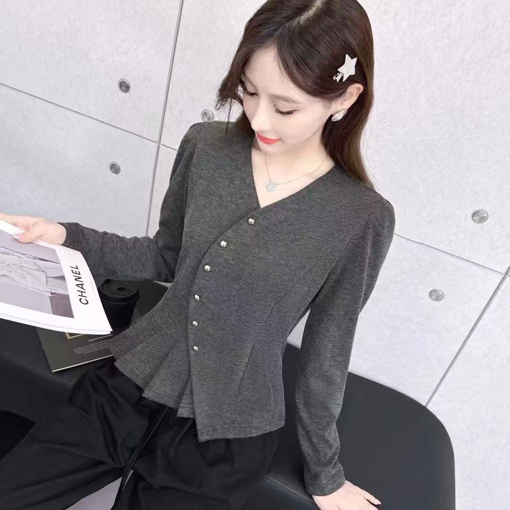 1时尚长袖遮肚子女气质减龄百搭轻职风洋气小众打底衣服上衣T恤