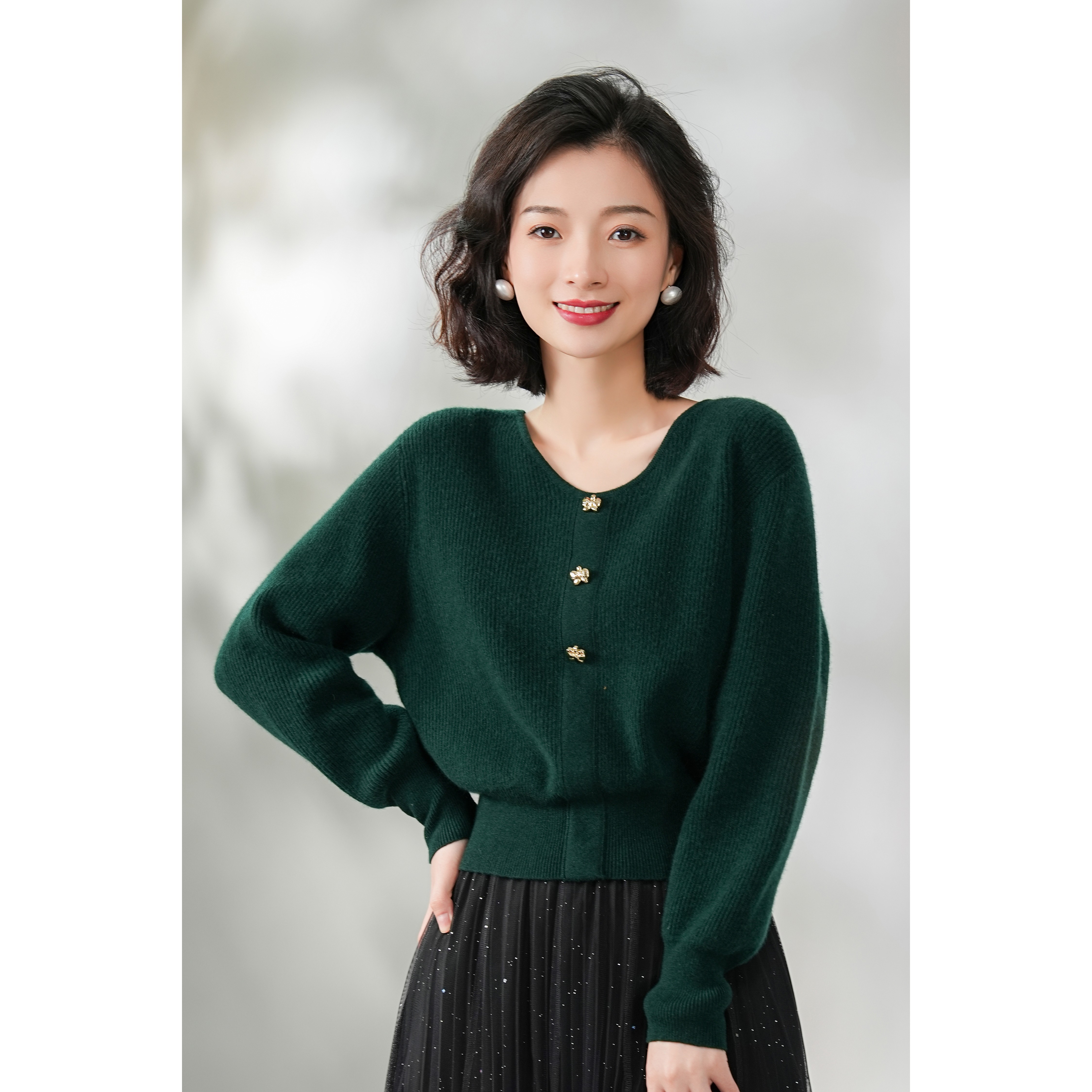 西子/【港城森林】精纺澳毛杨子纱收腰蝴蝶扣针织衫毛衣/MSLL391