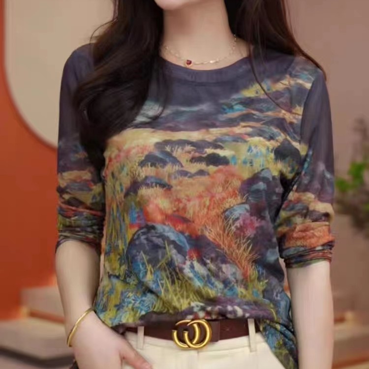 春季新款高贵减龄显瘦洋气衣服印花网纱打底衫女网红圆领时尚T恤