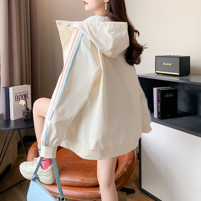 2026春秋新款连帽工装外套女冲锋衣宽松休闲设计感小个子外穿风衣