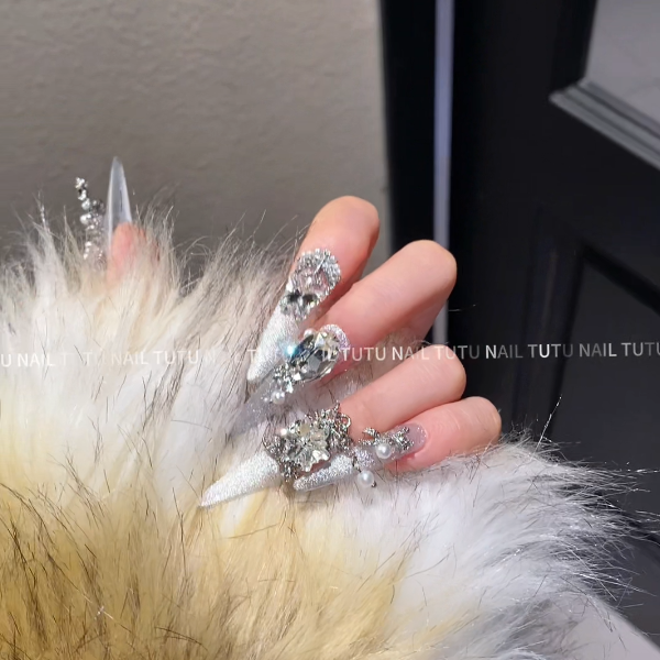 【夏萧因】TUTU NAIL手工穿戴甲可拆卸美甲超长T尖银猫眼链条乙游