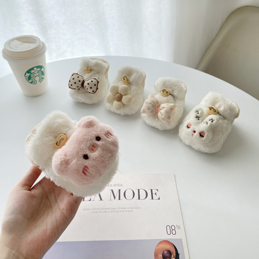 奶白色婴儿鞋子秋冬款女童小月龄婴幼儿宝宝鞋袜保暖防掉跟毛毛鞋